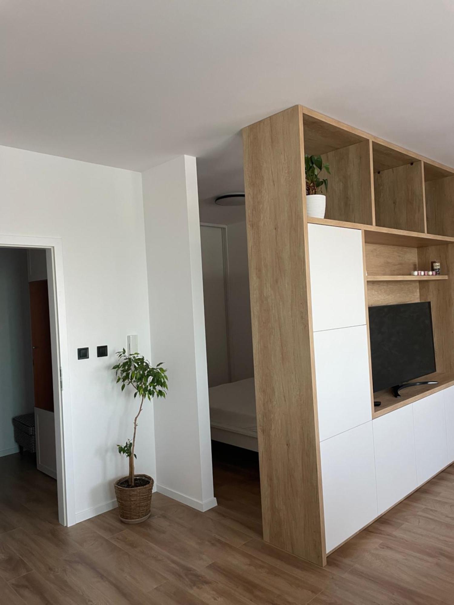 Apartman Petronela บราติสลาวา ภายนอก รูปภาพ
